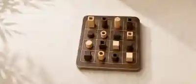 Quarto board and pieces